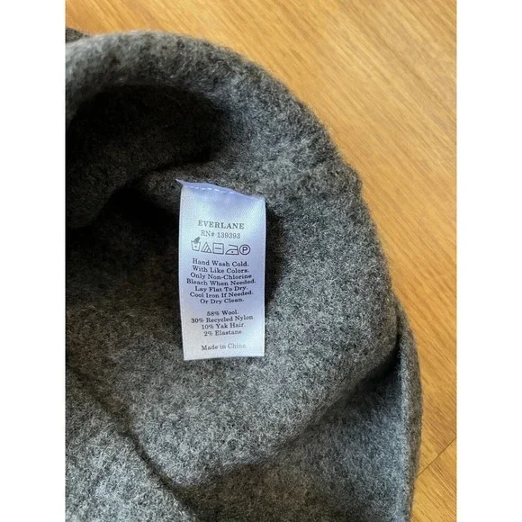 NWT Everlane Dark Gray Wool Blend Crop Tank Size XS - Picture 9 of 9